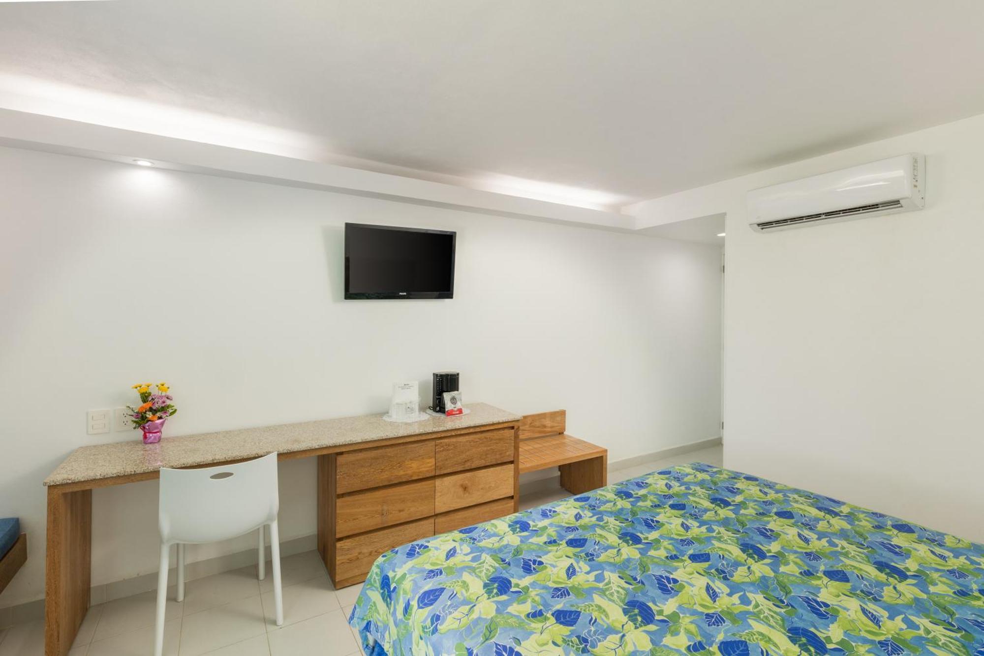 Posada Real Ixtapa Икстапа Екстериор снимка